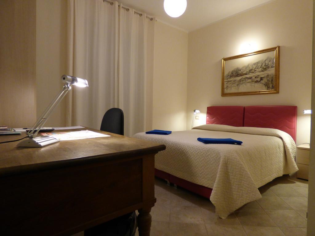 Anania Hotel Cagliari Kamer foto