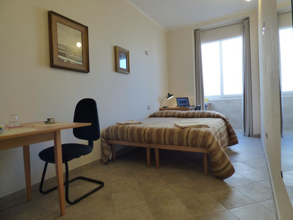 Anania Hotel Cagliari Kamer foto